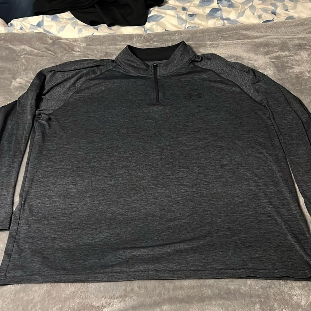 Under Armour Men’s Long Sleeve Shirt